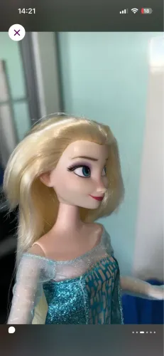 Boneca Elsa Disney store