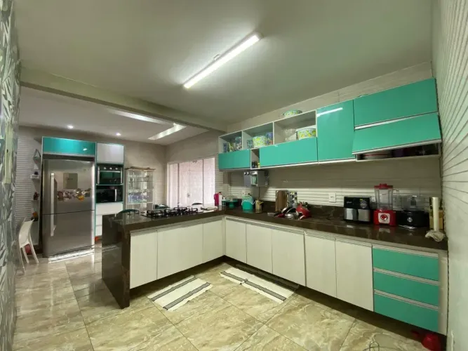 KF-Casa No Condomínio Vila Vitoria