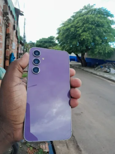 S23 Fe - 128 gb e 8gb Ram