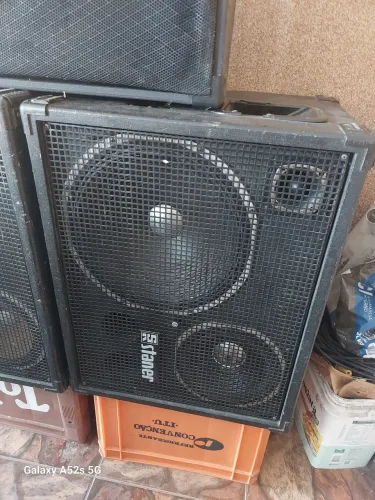 Par de caixas staner