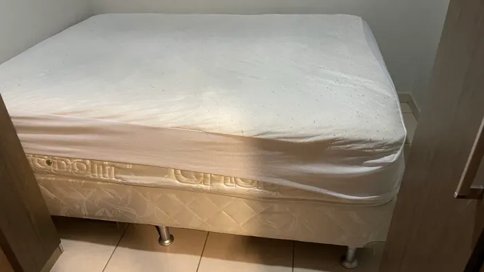 Cama queem 