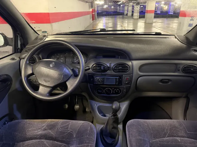 Renault Scenic Rxe/ Privilège 1.6 16V Mec. 2003
