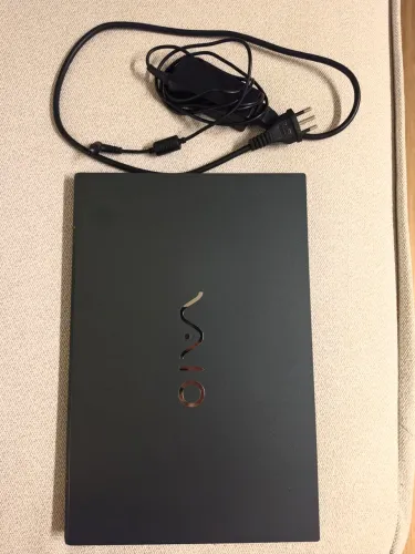 Vaio fe 15, i5 geração 10, 512SSD com 8gb de ram que expandi pra 16 Ram