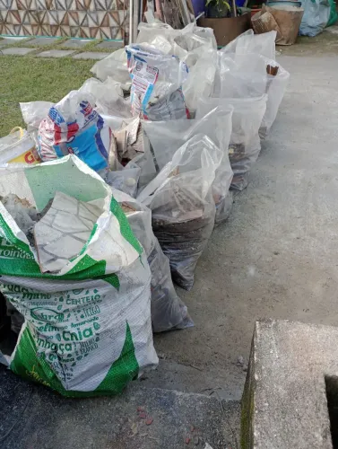 doação de entulhos já ensacado *