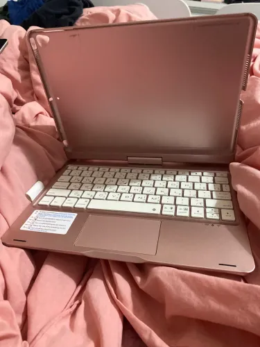 Capa desktop para iPad geração 9. Em perfeito estado, com teclas e mouse funcionado