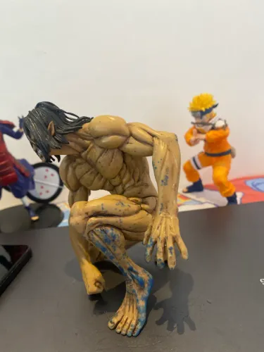 Action figure Eren