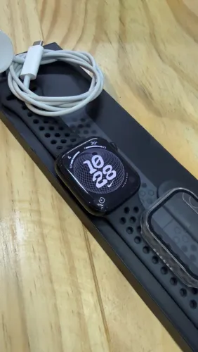 Apple Watch Series 7 Nike 45mm