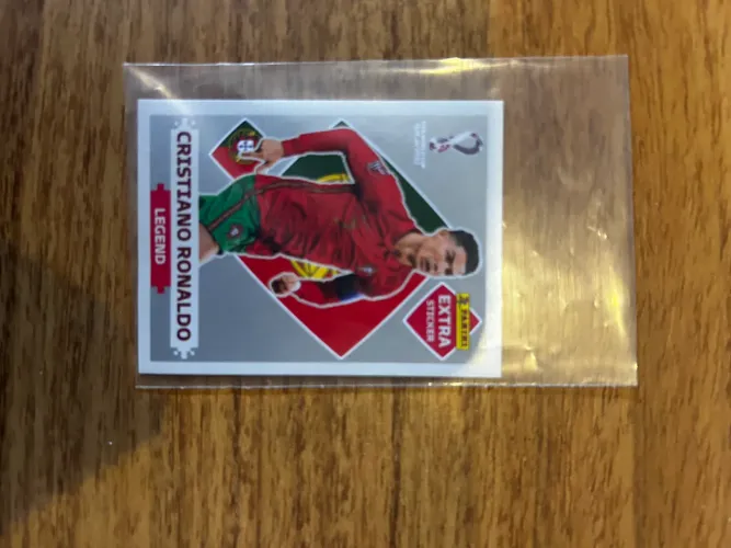 Figurinha legend Cristiano Ronaldo prata 2022