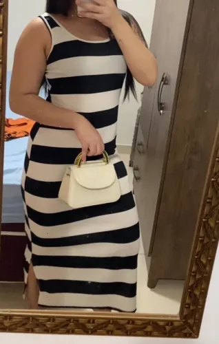 Vestido mídi listrado
