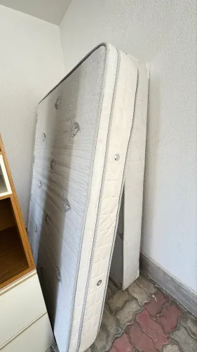 Cama BOX casal com colchão massageador