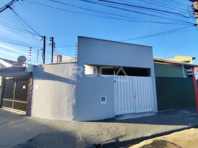 Casa Padrão para Alugar em São Carlos - Vila Boa Vista, 1 Dormitório, Garagem Coberta e Ma