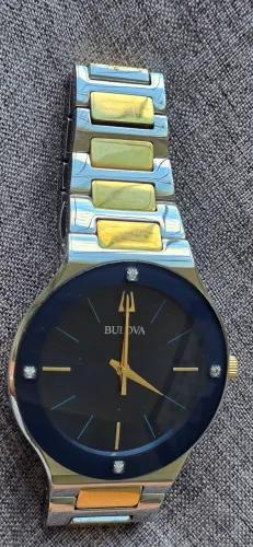  BULOVA MILENNIA ORIGINAL aço bicolor diamante unissex mostrador azul 98r273