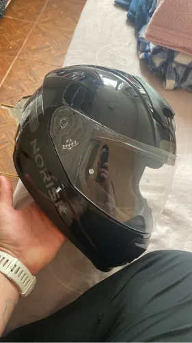 Capacete norisk zero zero