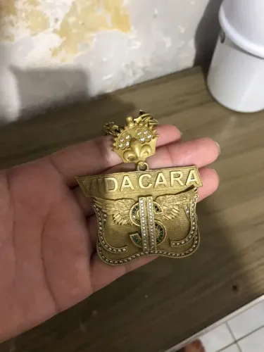 Cordão moeda antiga 