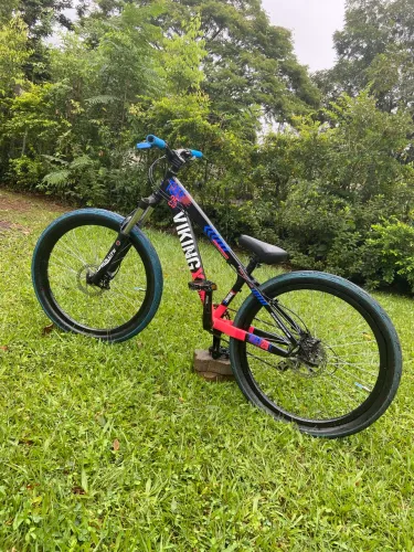 !!Bike VikingX aro 26!! Em perfeito estado!!