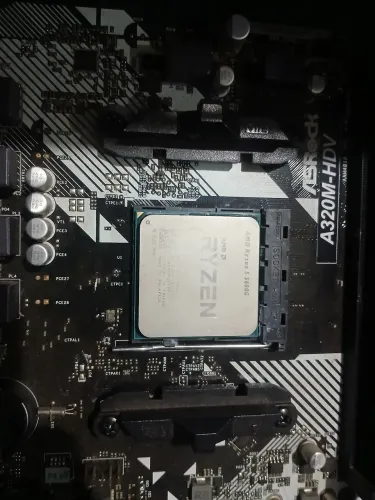 Vende-se processador ryzen 5 5600g com cooler box original