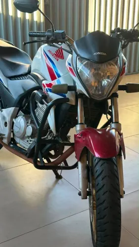 Honra CB300R 2015
