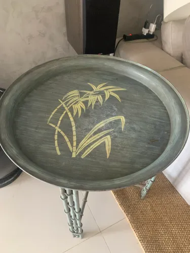 MESA DECORATIVA EM LATÃO AREA INTERNA OU EXTERNA RETIRAR NO LOCAL
