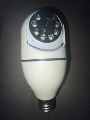 Câmera de Vigilância Tipo Lâmpada. Vende-se Três Câmeras - Valor Unitário - Leia a Descriç