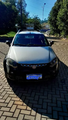 Fiat Strada Adventure 1.8/ 1.8 Locker Flex CE 2015