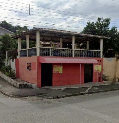 VENDE-SE BRECHÓ COMPLETO - ESTOQUE + ESTRUTURA