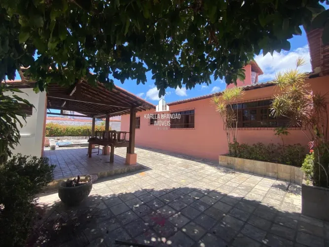 CASA RESIDENCIAL em Natal - Rio Grande do Norte, Candelária