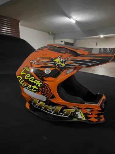 Capacete Helt Cross Mx Bull tamanho 58cm