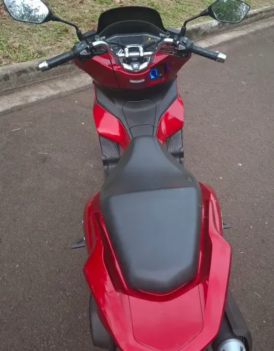PCX nova vermelha