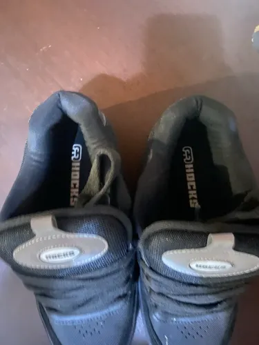 Tênis Hocks preto, foi usado 1 vez