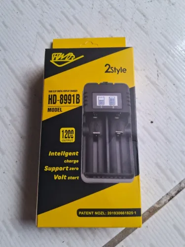 Carregador de pilhas inteligente da marca 2Style, modelo HD-8991B