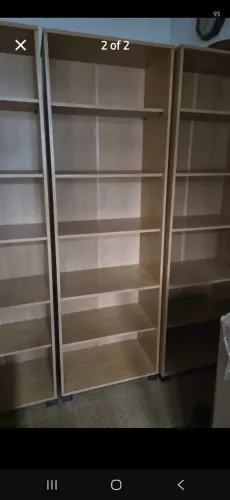 3 estantes nivas iguais