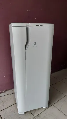 Geladeira Electrolux funcionando bem ENTREGO 