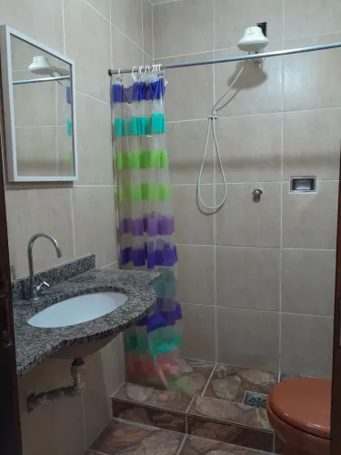 Casa de Vila, portão eletrônico totalmente murado