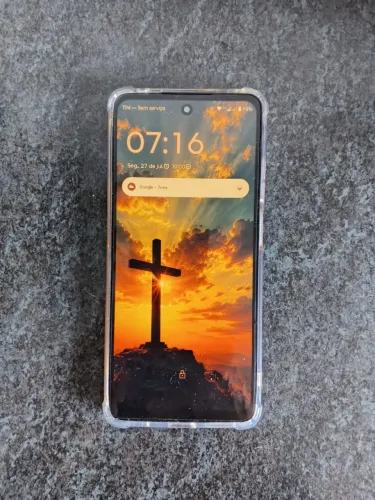 Celular Motorola G24 em ótimo estado