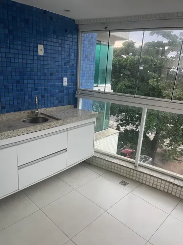 Alugo apartamento 2/4 nascente vista mar 4600,00  na orla de Piata 
