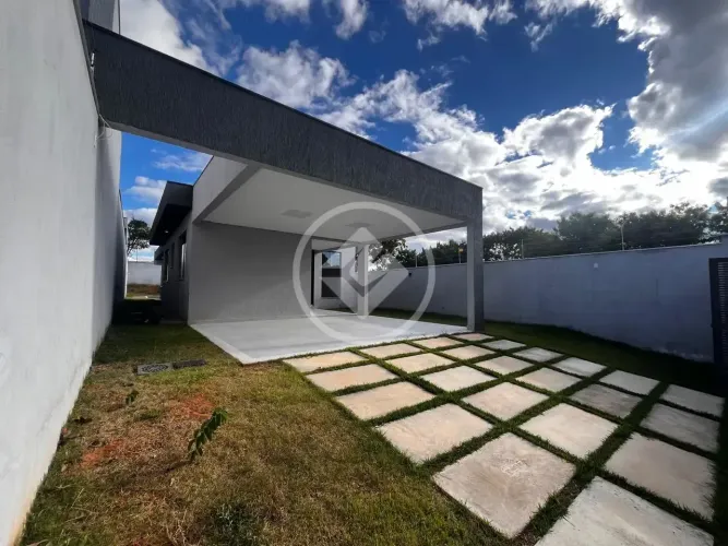 Casa 3 quartos com suíte e closet , área gourmet completa com piscina - Lagoa Santa MG cod