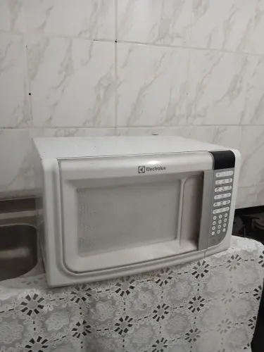Microondas 31 litros bem conservado
