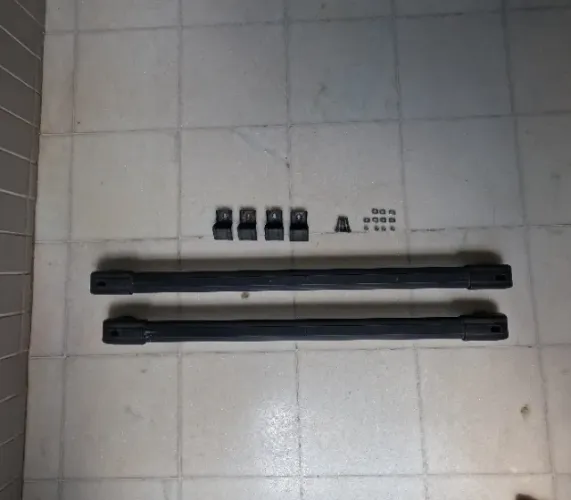 Barras transversais para calha suspensa (utilizadas em Pajero TR4 2013)