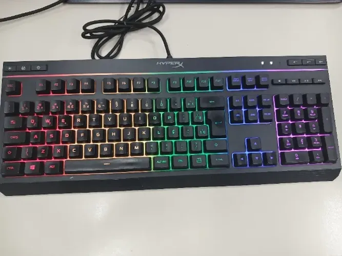 Teclado Gamer Hyperx Alloy Core Rgb Abnt2 Preto Português Brasil