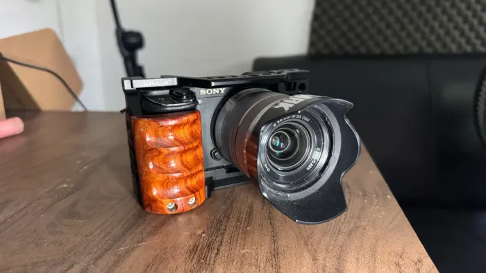 Sony Alpha a6300 Rig+Lente+4Baterias Carregador 