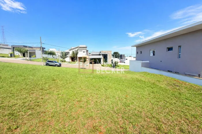 Terreno em Condomínio Terras do Vale em Caçapava - SP