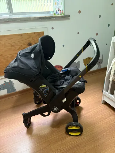 Carrinho de Bebê 2 em 1 (Bebê Conforto)