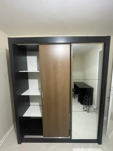 Armário 3 portas com espelho 
