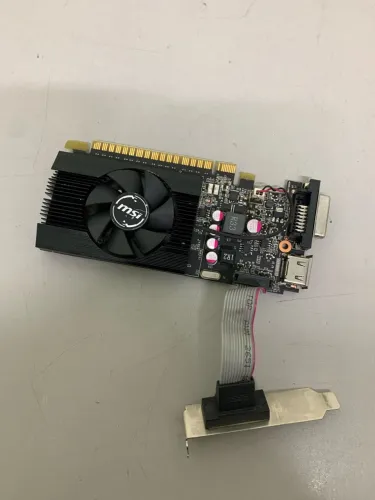 Placa de Vídeo MSI NVIDIA GeForce )GT 710 2GB GDDR3 (Low Profile) - Perfeito Estado