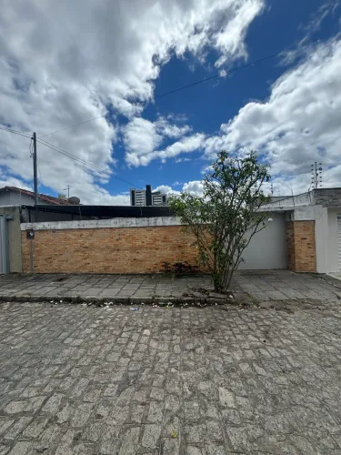 Casa no Bairro Catole