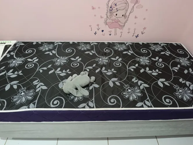Cama Box Solteiro conjugada / Pra vender logo / Menor valor $180,00