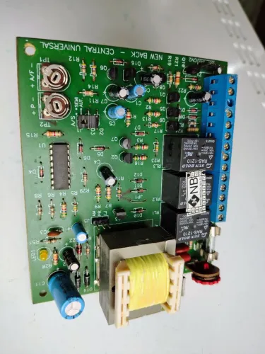 Placa Universal New Back para portão eletrônico.