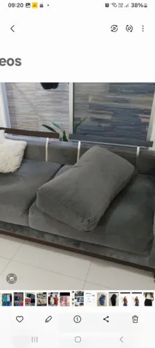 Sofá, três lugares.