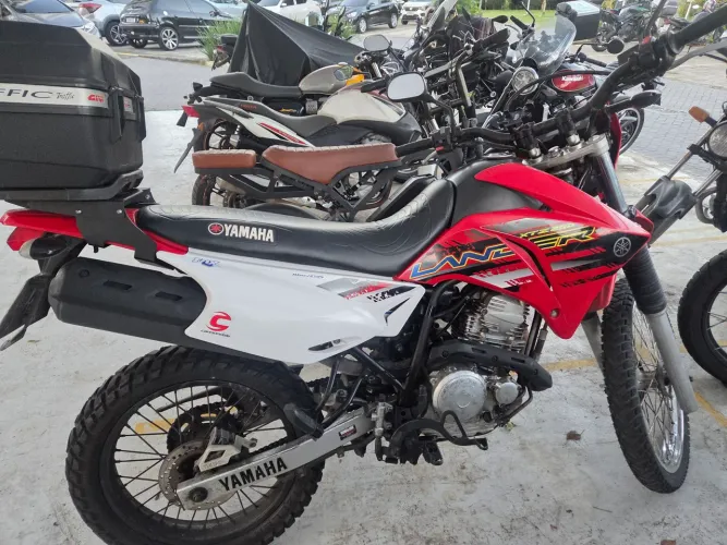 Lander 250 flex pouco rodada