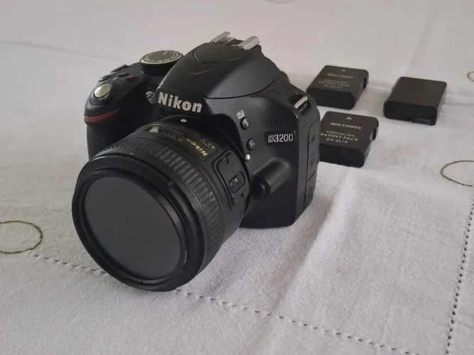 Vendo Câmera DSLR semi nova